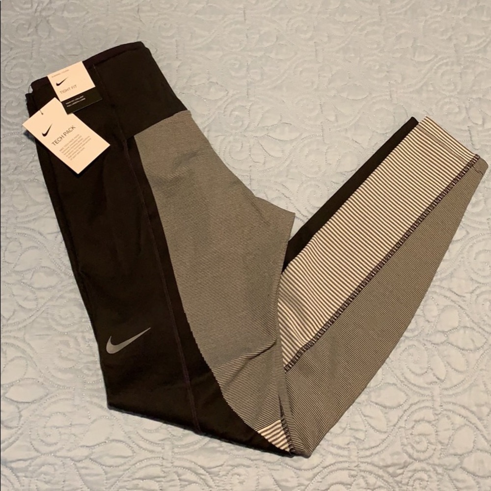 Women’s Nike running leggings